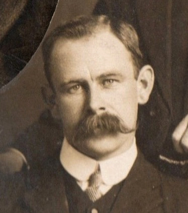 Photo of photos/Farquhar Norman McLennan bn1874 NZ portrait